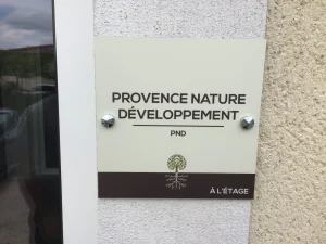 plaque plexiglass enseigne