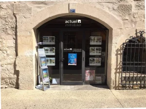 Marquah=ge adhésifs vitrine Saint rémy de provence