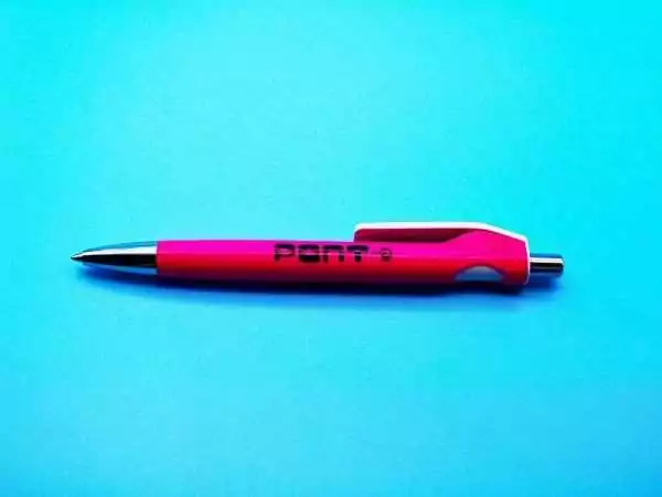 stylo publicitaire goodies rose