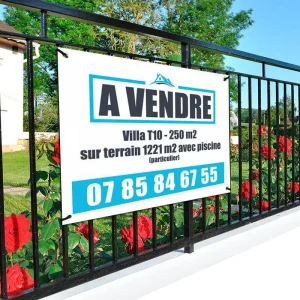 Panneau immobilier à vendre ou à louer à Châteaurenard