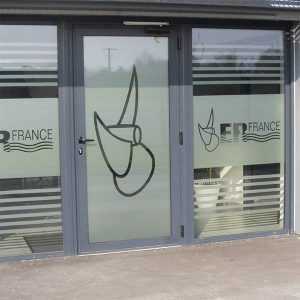 Décoration vitrine magasin / restaurant à Saint Rémy de Provence
