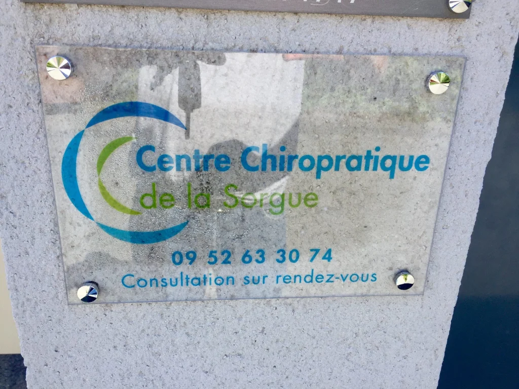 plaque plexiglass avignon