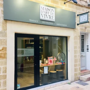 Enseigne Aix en Provence et signalétique Fabrication d'une lumineuse pour le magasin "Maison d'Art de Vivre" à