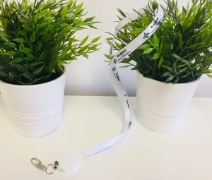 Cordon usb personnalisé tour de cou