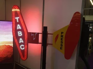 enseigne bureau de tabac et signalétique panneau led pour bureaux