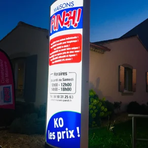 Enseigne lumineuse panneau Cavaillon Avignon Totem