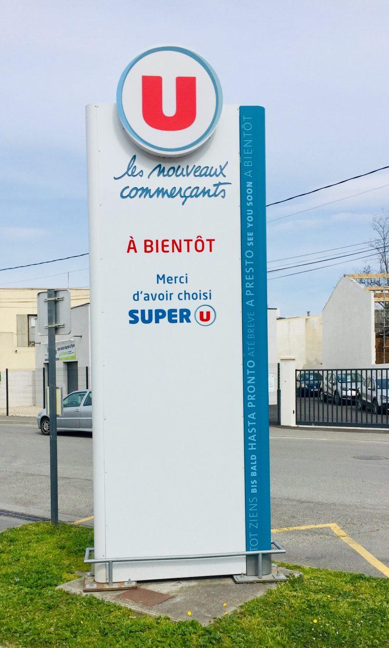 Totems lumineux ou non lumineux | Web, enseignes, imprimerie