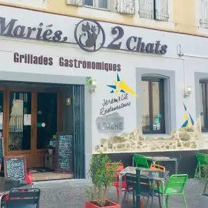 Enseigne lettres découpées sur entretoises