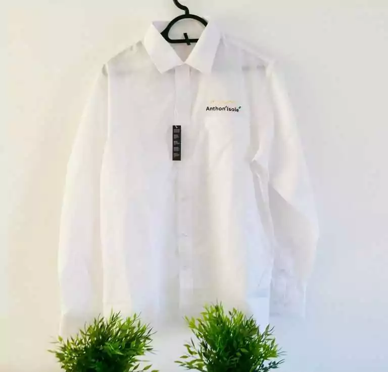 Broderie chemise coeur