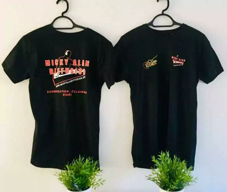 Marquage t-shirt noir