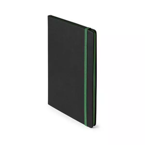 Bloc notes avec couverture toucher doux dans une élégante finition en similcuir noir. 80 feuilles unies avec tranche contrastée disponible dans des couleurs amusantes. Fermeture par élastique et marque-page en tissu assorti. Couverture Rigide. 80 Feuilles Similicuir