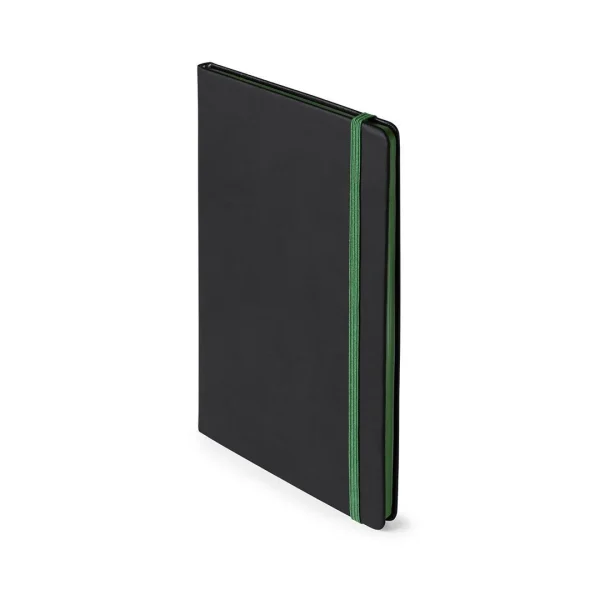 Bloc notes avec couverture toucher doux dans une élégante finition en similcuir noir. 80 feuilles unies avec tranche contrastée disponible dans des couleurs amusantes. Fermeture par élastique et marque-page en tissu assorti. Couverture Rigide. 80 Feuilles Similicuir