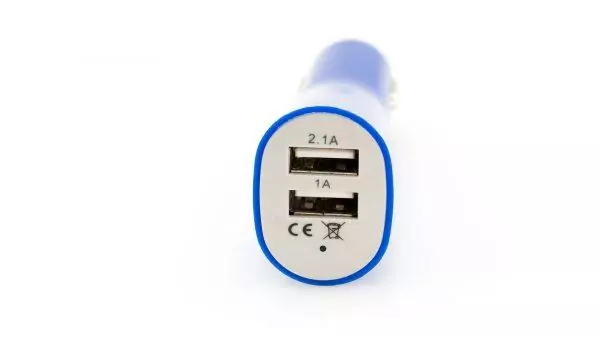 Chargeur téléphone pour voiture personnalisé