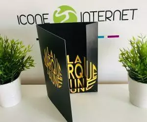 pochettes à rabats vernis sélectif