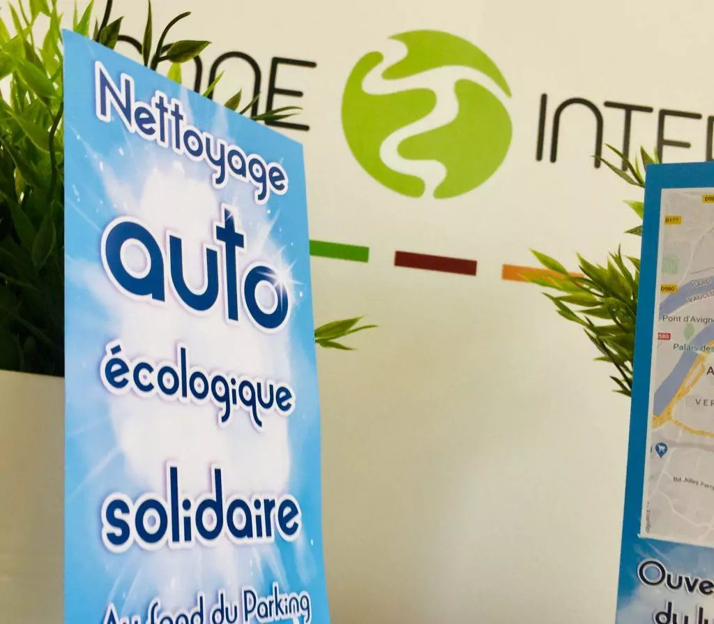 Flyers et dépliants avignon