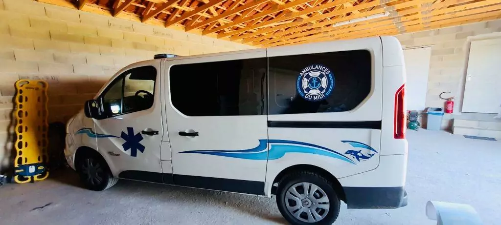 flocage vehicule ambulance