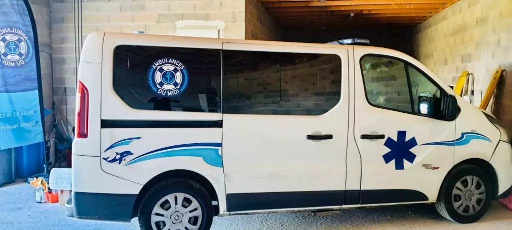 flocage vehicule ambulance