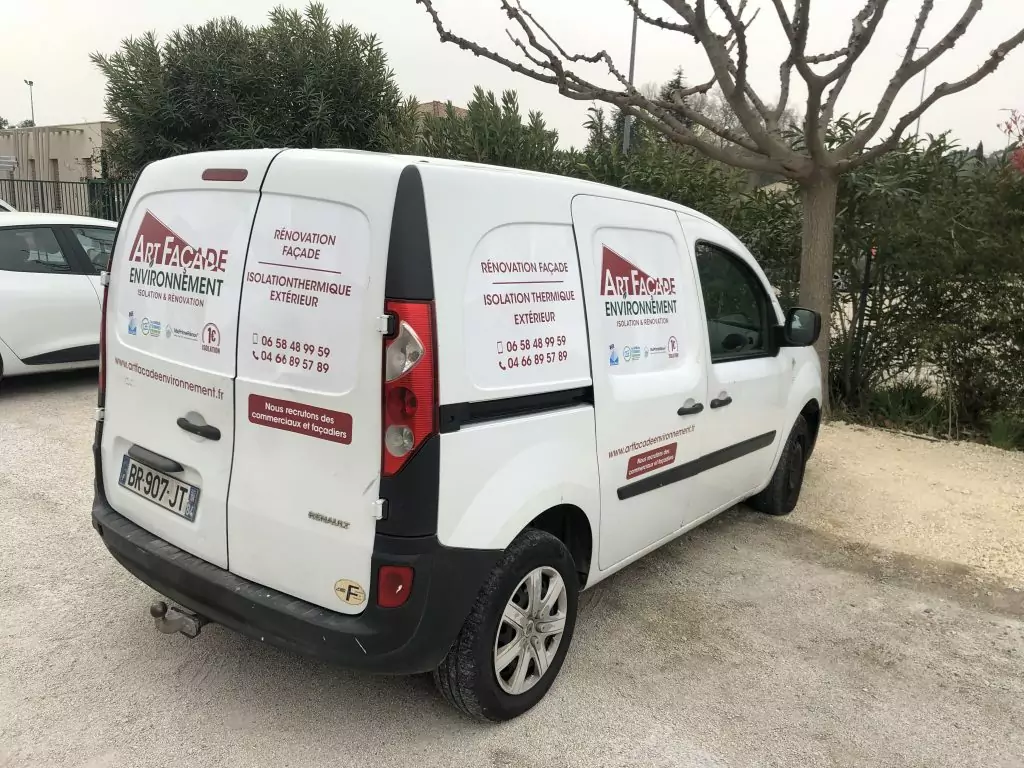 Flocage fourgon artisan batiment ITE