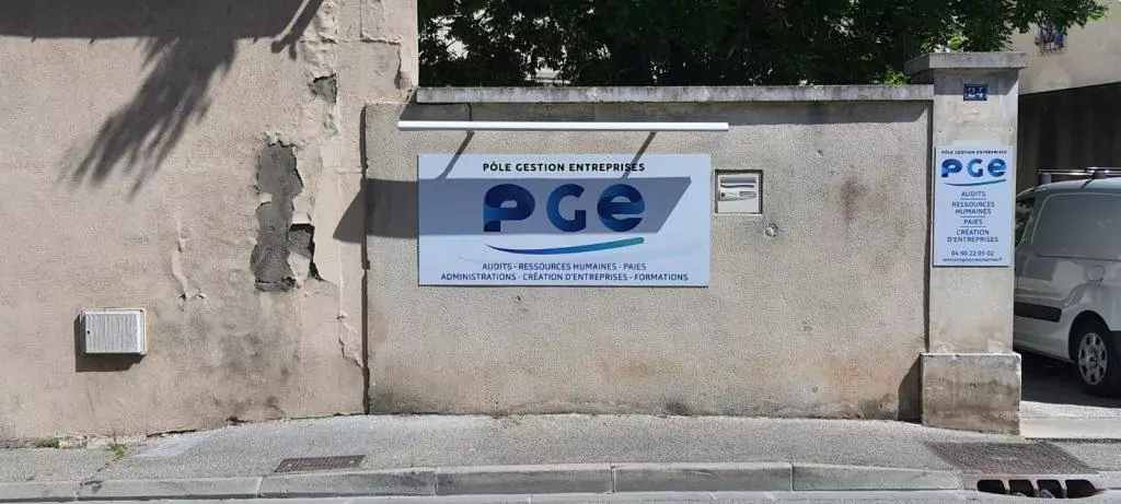 ENSEIGNE POUR UNE ENTREPRISE