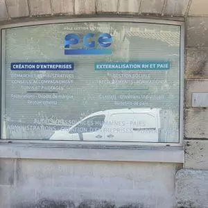 pose adhésif