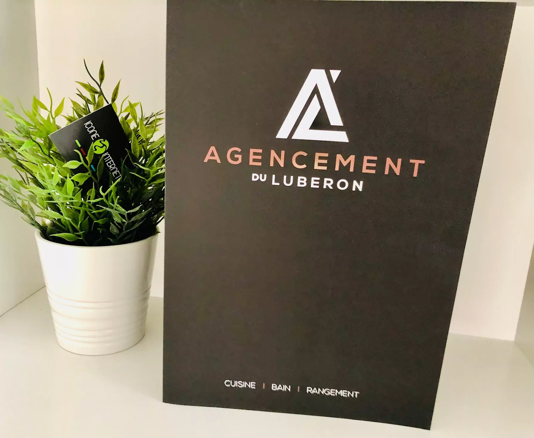 Pochette à distribuer à vos clients ou classer vos documents dans votre commerce