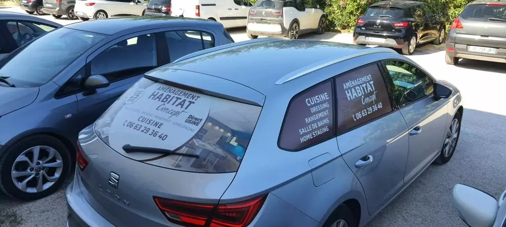 Flocage micro perforé de votre véhicule d'entreprise