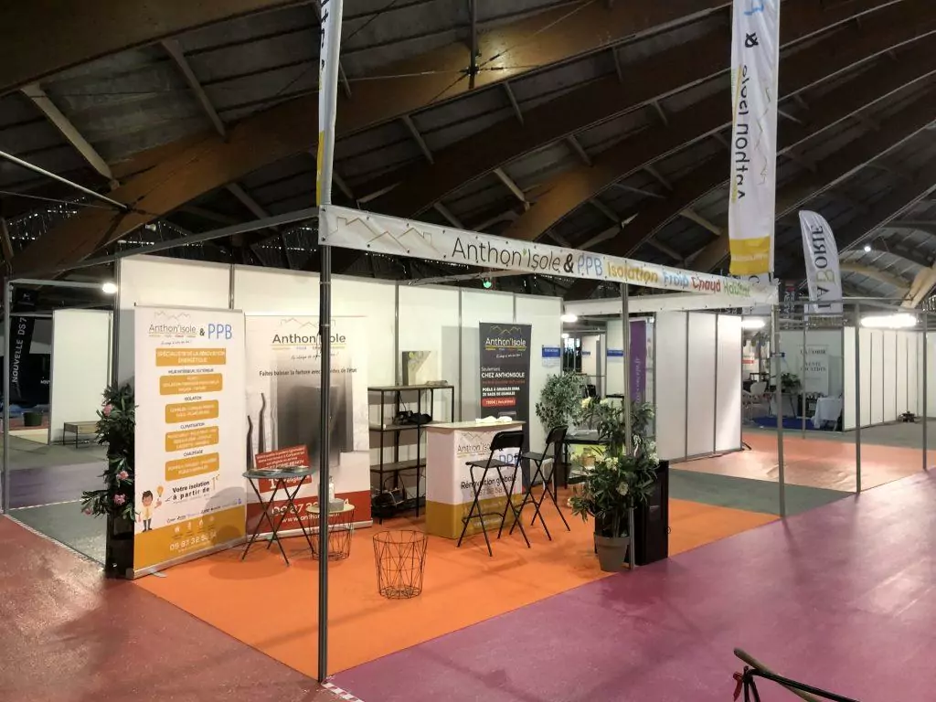 plv pour salon drapeaux et baches