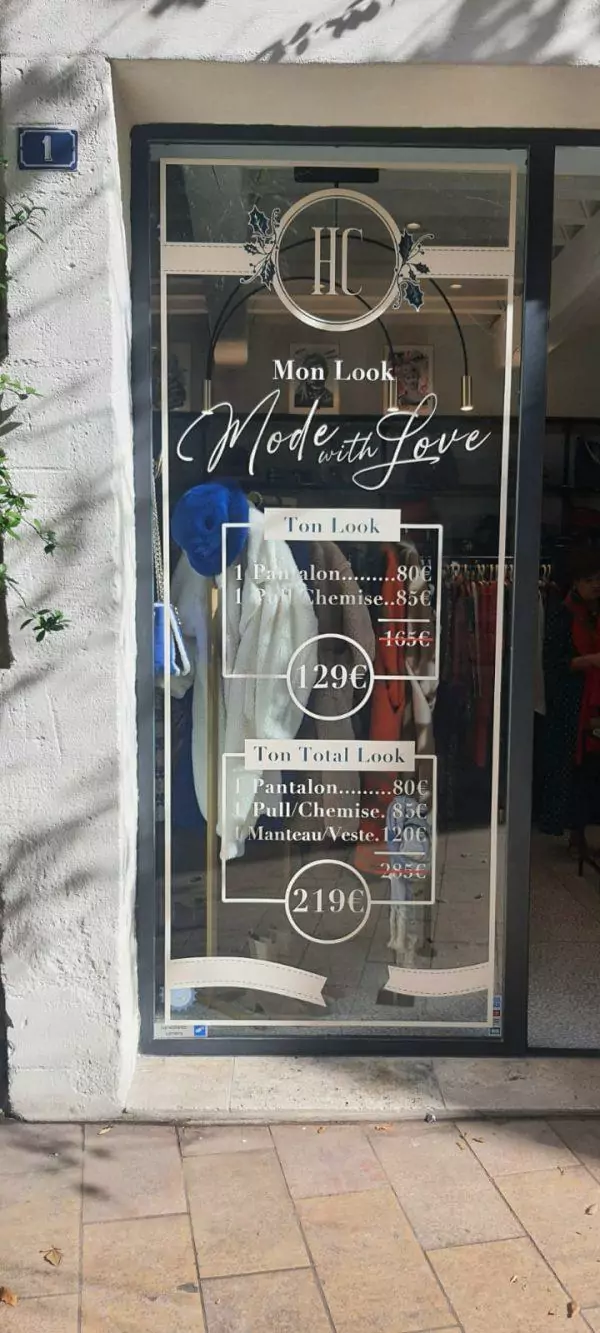 lettrage vitrine vitrophanie lettres découpées