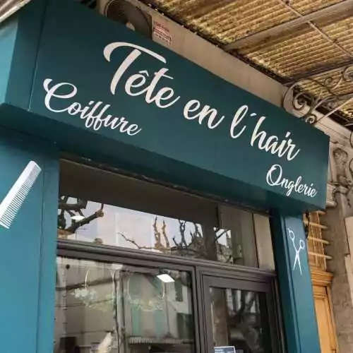 Panneau enseigne lettres découpées lettrage