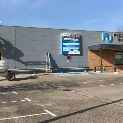 Panneau enseigne lettres découpées