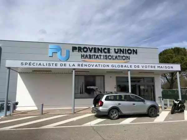 Panneau enseigne lettres découpées poseur