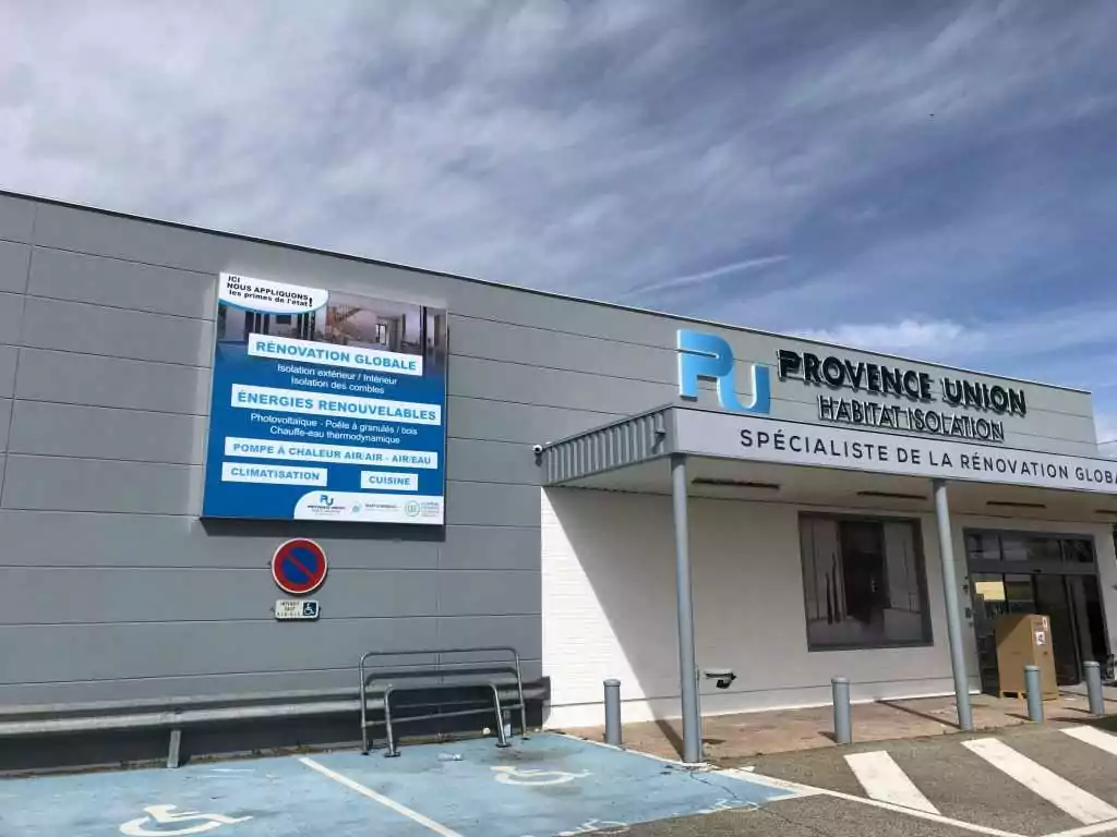 Panneau enseigne lettres découpées poseur