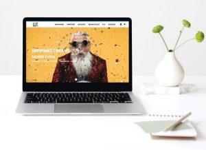 ordinateur se situant sur une page de site e-commerce pour connaître le prix à Salon de Provence