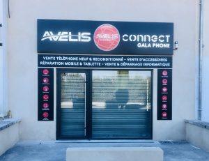 Enseigne caisson ajourée rectangulaire