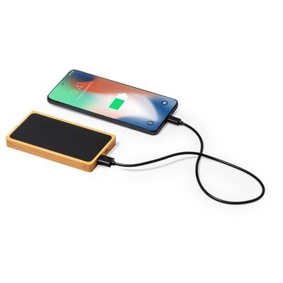 Power Bank Bamboo 5000 mAh, effet rétroéclairage après gravure, 4 diodes indiquant le niveau de puissance, entrée/sortie USB-C 5V/2.4A, sortie USB 5V/2.4A, câble USB-C inclus