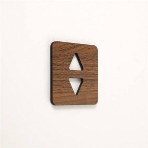 Pictogramme ascenseur découpé en bois