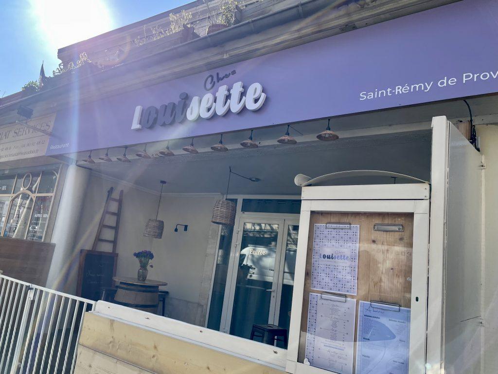 Enseigne lettres découpées