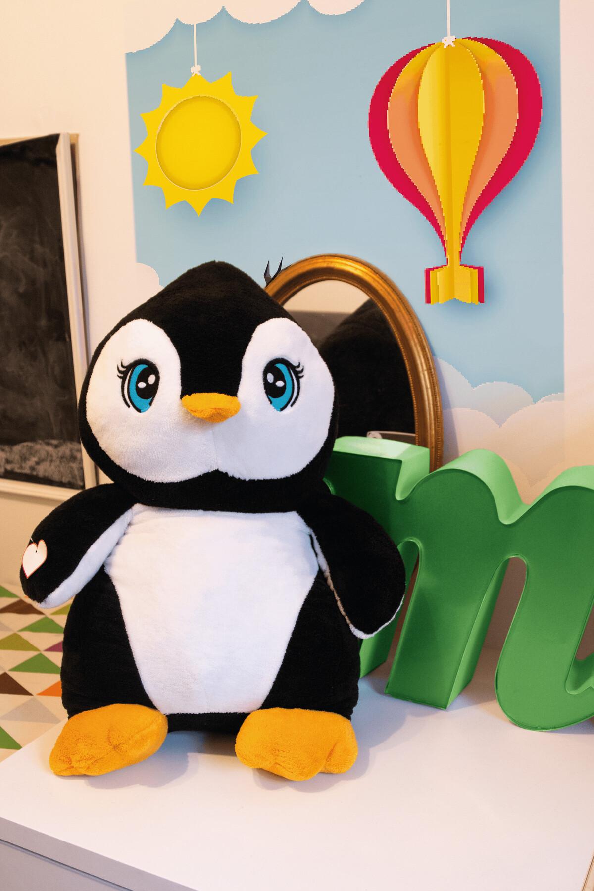 Image du produit: "Grande peluche pingouin SKIPPER"
