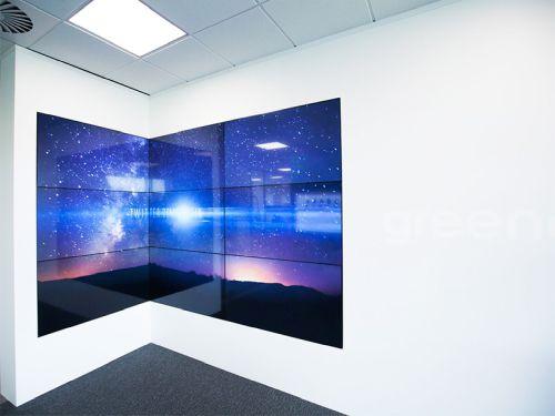 Écran LCD Modulaire : La Signalétique Digitale Nouvelle Génération par Icône Internet 🚀