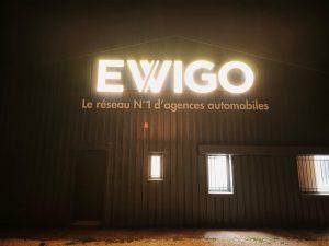 Enseigne lumineuse garage automobile