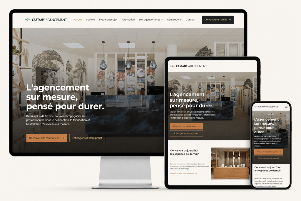 Nouveau site internet responsive Castany Agencement présenté sur ordinateur, tablette et smartphone